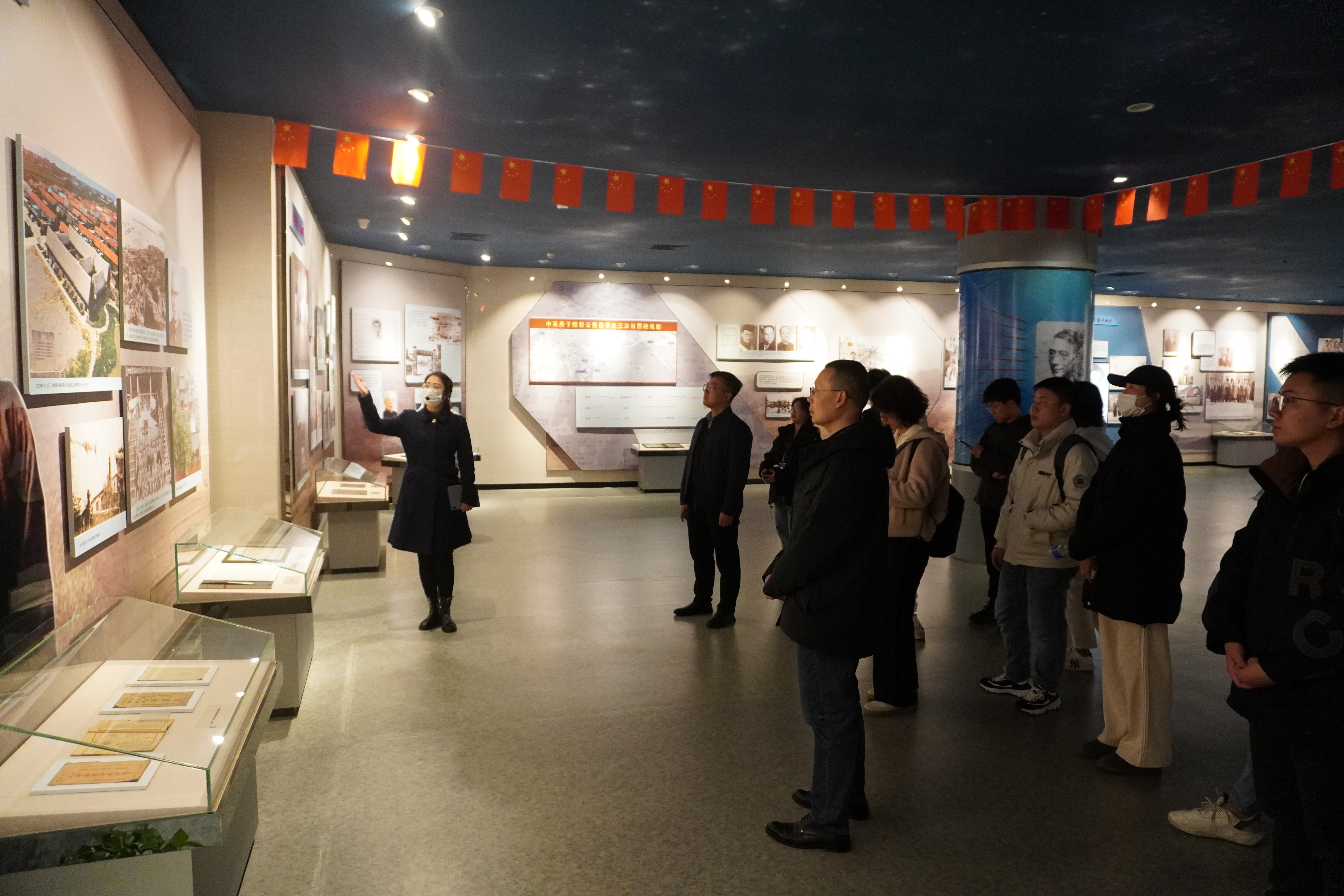 20231206-国家卓越12博BET官方网站联合开展“卓越·启航”赴山东荣成联学共建活动-安云龙-师生参访郭永怀事迹陈列馆.JPG 20231206-国家卓越12博BET官方网站联合开展“卓越·启航”赴山东荣成联学共建活动-安云龙-师生参访郭永怀事迹陈列馆.JPG